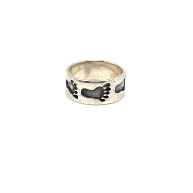 Enameled Footprint Band Ring