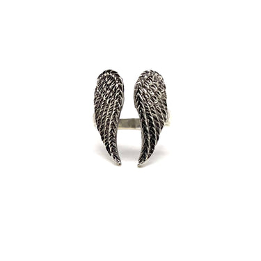 Detailed Angel Wing Ring