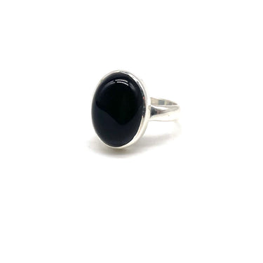 Minimalist Oval Onyx Ring