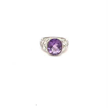 Modern Detailed Oval Amethyst Ring