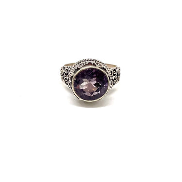 Ornate Trimmed Circle Amethyst Ring