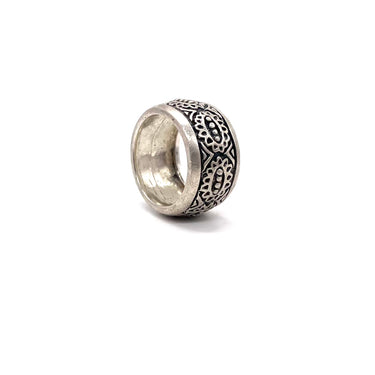 Pebbled Design Statement Band Ring