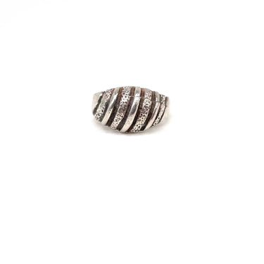 Modern Ribbed Diamond Cut Ring