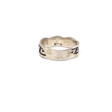 Celtic Knot Thorn Band Ring