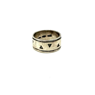 MEXICO Stamped Triangle Band Ring