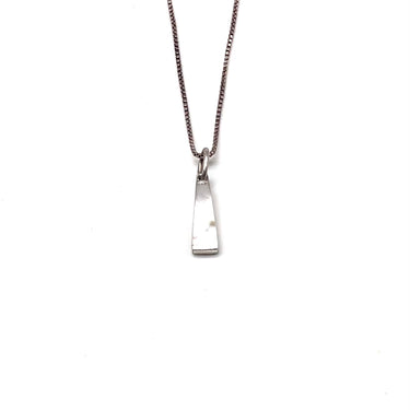 Minimal Mother Of Pearl Pendant Necklace