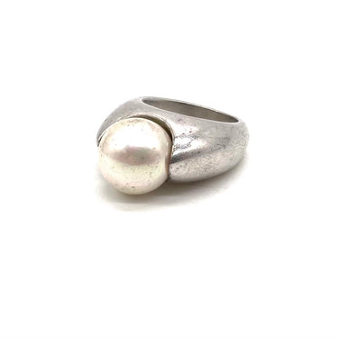 Modern Pearl Dome Ring