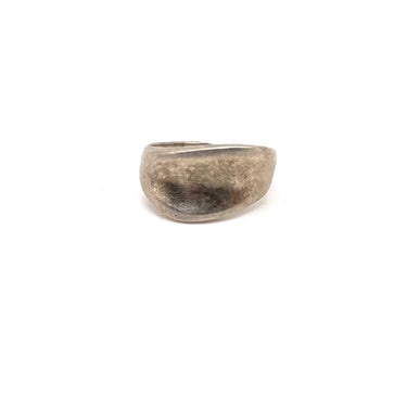 Modern Petite Indented Ring