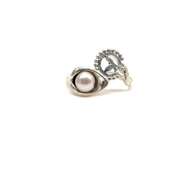 Modern Twisted Pearl Ring