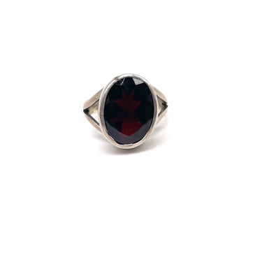 Modern Oval Cut Garnet Ring