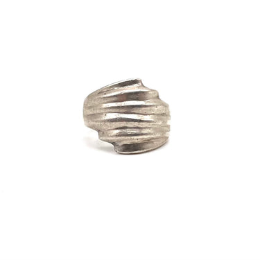 Twisted Modern Ribbed Ring