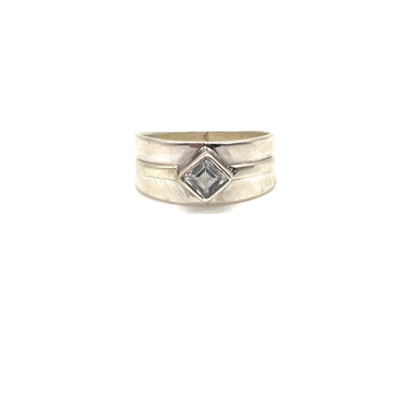 Modern Set C Z Ring