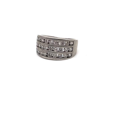 Layered C Z Band Ring