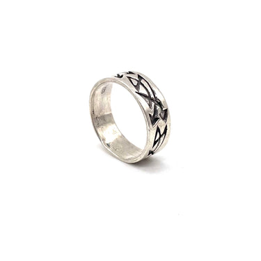 Etched Arrow Band Ring