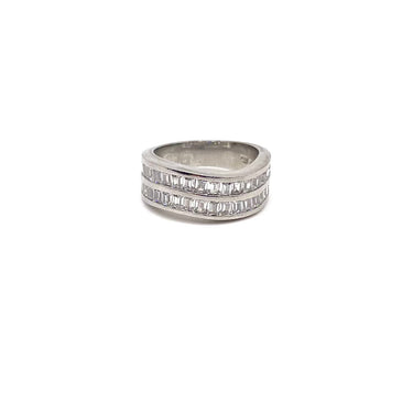 Curved C Z Cluster Band Ring