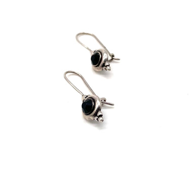 Dangling Pebbled Onyx Earrings