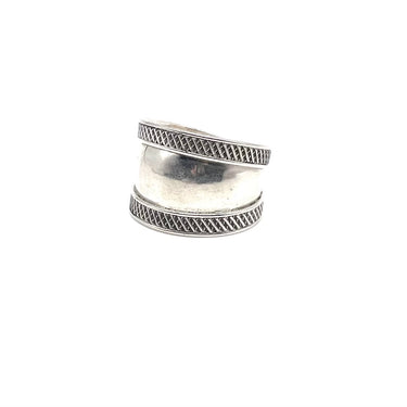 Bali Rope Trimmed Cigar Band Ring