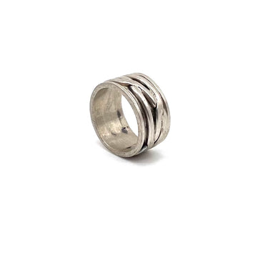 Overlapping Freeform Band Ring