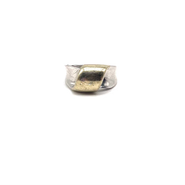 Modern Curved Two Tone Ring