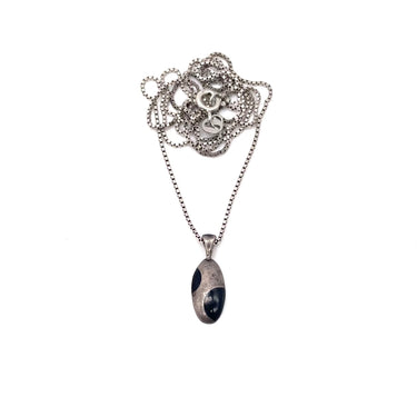 Split Oval Onyx Pendant Pendant Necklace