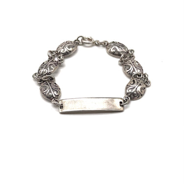 Signet Plate Detailed Scroll Link Bracelet