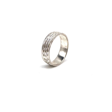 Modern Weaved Band Ring