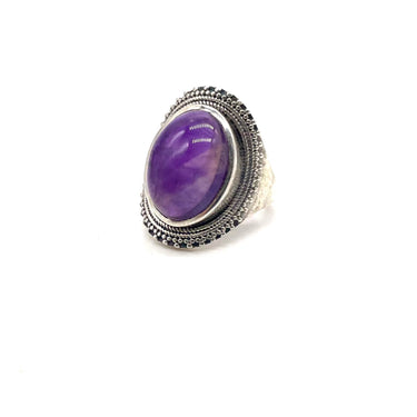 Detailed Oval Amethyst Ring