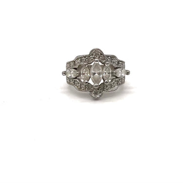 Modern C Z Cluster Ring