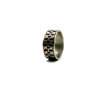 Faded Red Enameled Detailed Band Ring
