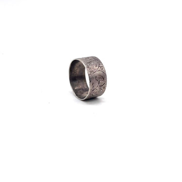 Vintage Oxidized Etched Band Ring