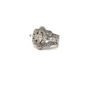 Modern C Z Cluster Ring