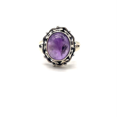 Modern Detailed Amethyst Ring