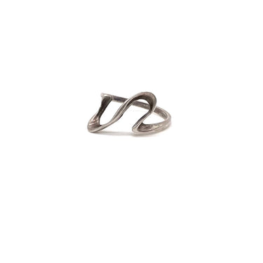 Modernist Petrie Freeform Ring