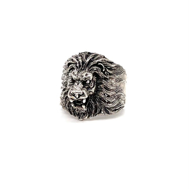 Detailed Lion Head Ring