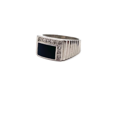 Modern C Z Trimmed Rectangular Onyx Ring