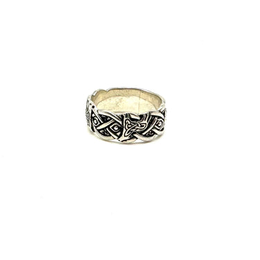 Detailed Celtic Knot Band Ring