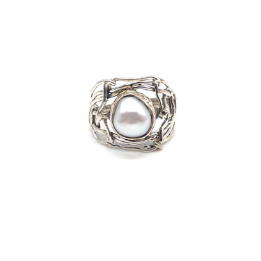 Freeform Wired Pearl Ring