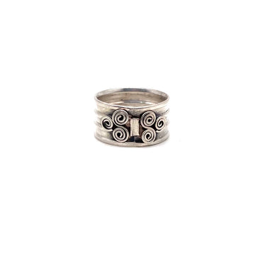 Swirled Triple Stacked Ring