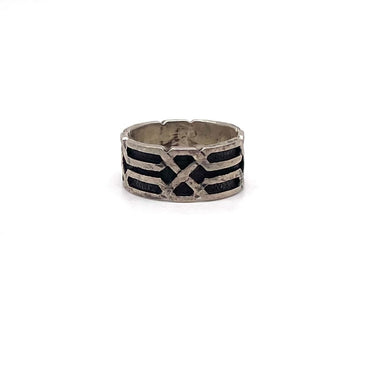 Oxidized Striped X Band Ring