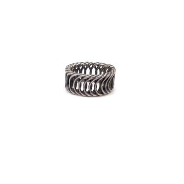Brutalist Curved Link Chain Ring