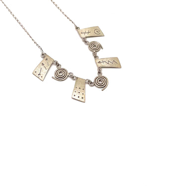 Silpada Swirled & Etched Dangled Charm Chain Necklace


$19.09