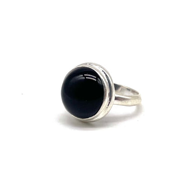 Modern Bezal Set Circle Onyx Ring