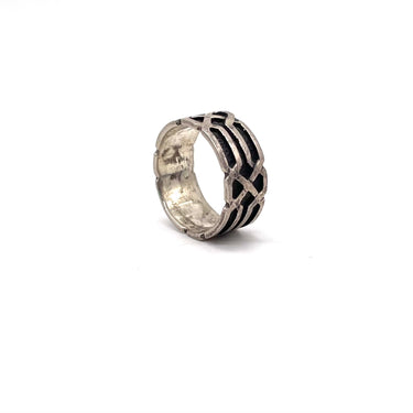 Oxidized Striped X Band Ring